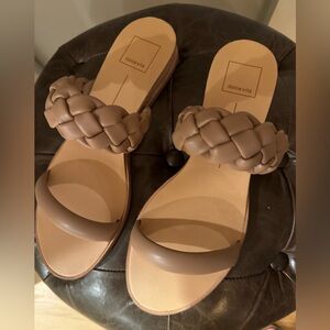 DOLCE VITA SANDALS. NEVER WORN.